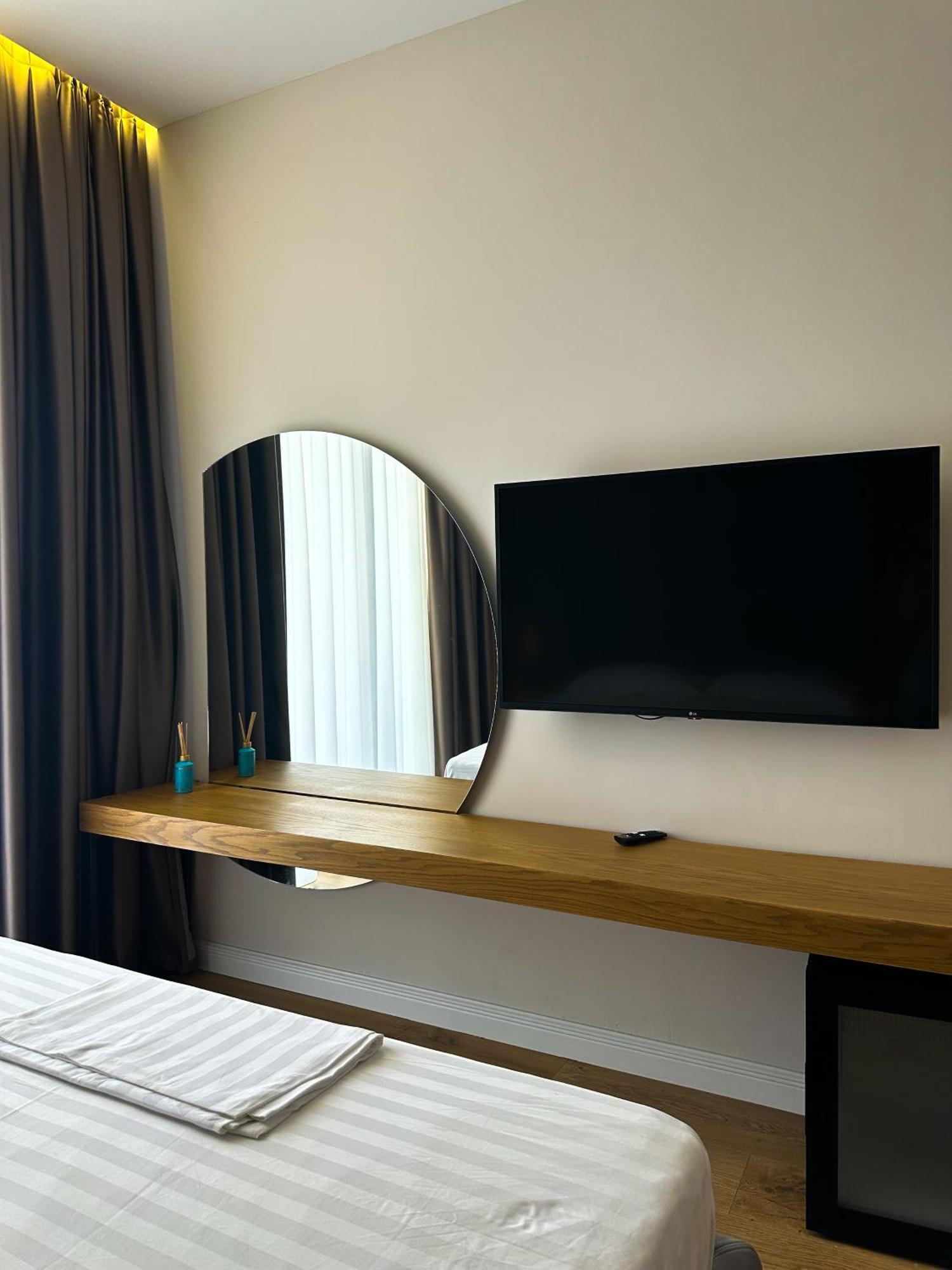Oniro By Iliria Palace (Adults Only) Химар Екстериор снимка