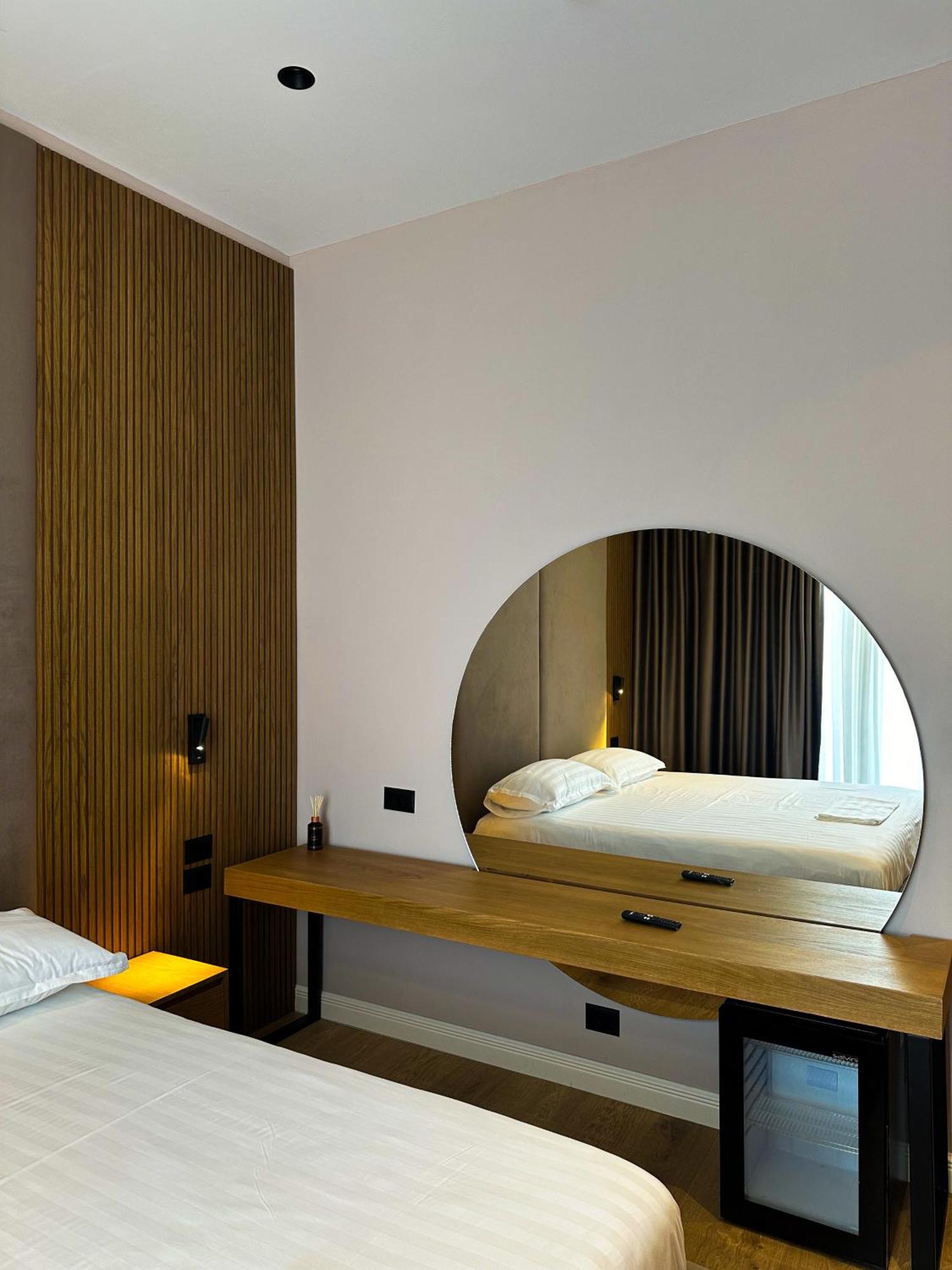 Oniro By Iliria Palace (Adults Only) Химар Екстериор снимка