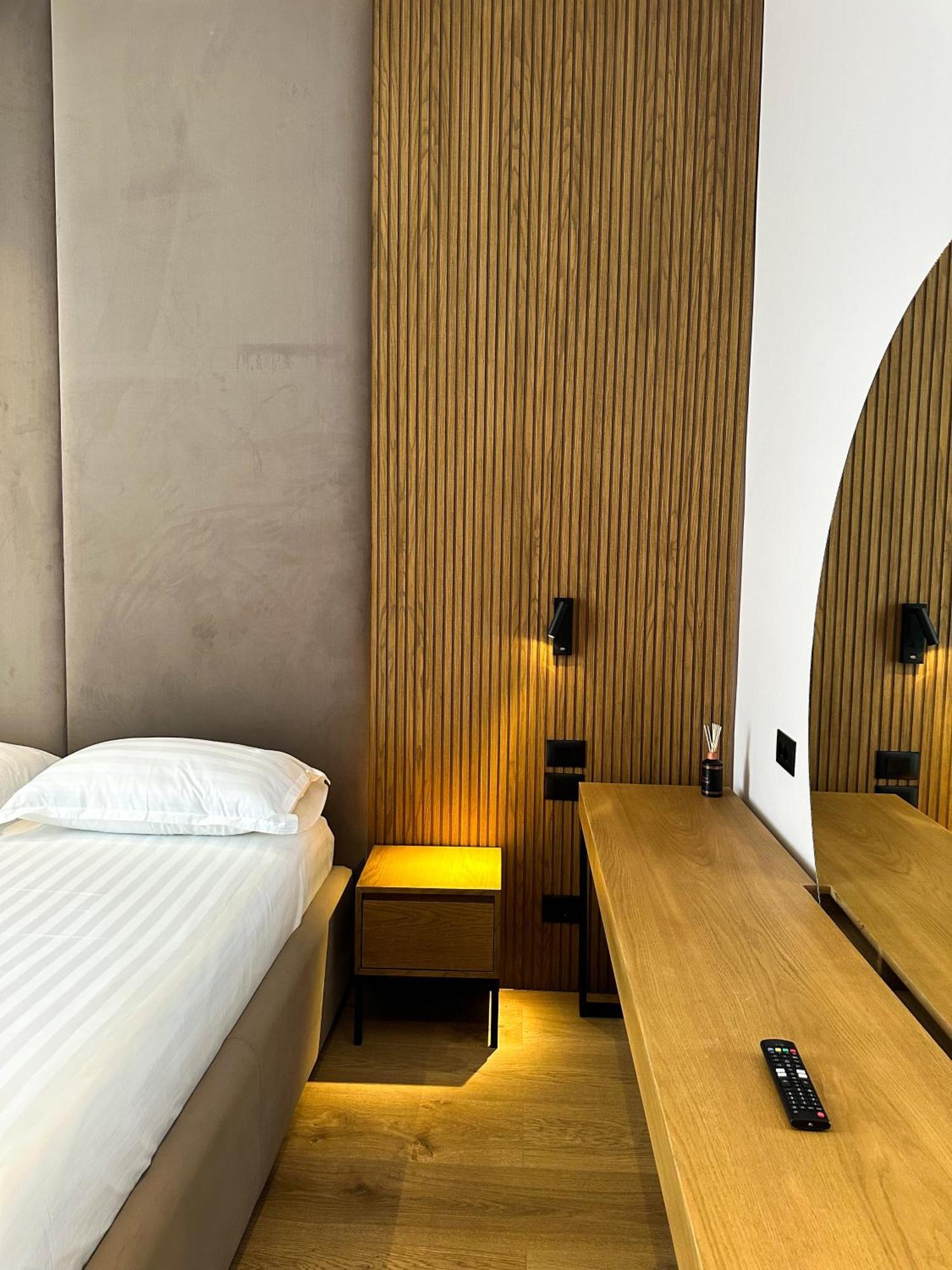 Oniro By Iliria Palace (Adults Only) Химар Екстериор снимка